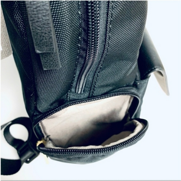 Tutilo Unisex Black Backback - Picture 8 of 8